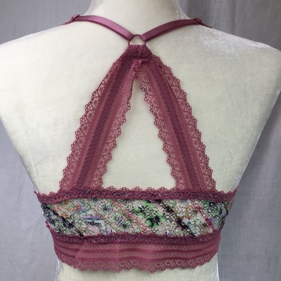 *NWT Victoria Secret Lace Bralette - Picture 3 of 7